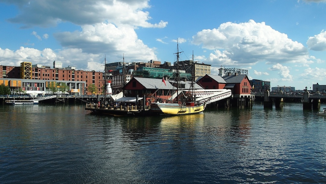 現在のボストン港。多くの茶葉が投げ捨てられた。